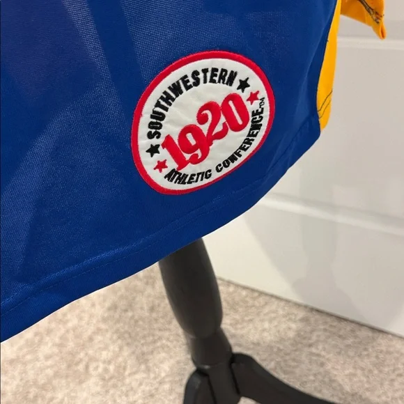 Men's V-Neck Sweater with Blue and Yellow Accents - Picture 7 of 12